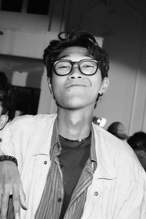 Galih Saesar Wicaksono as Galih Marlborok