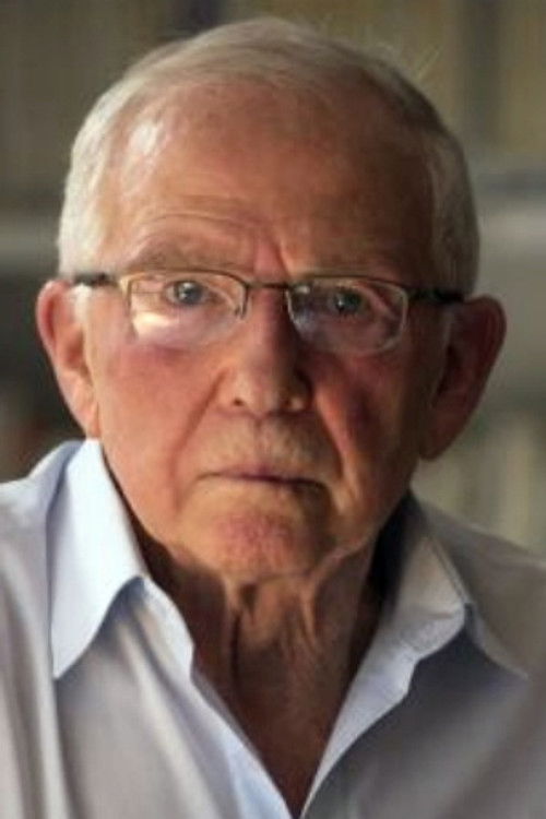 Léon Zyguel as Léon Zyguel