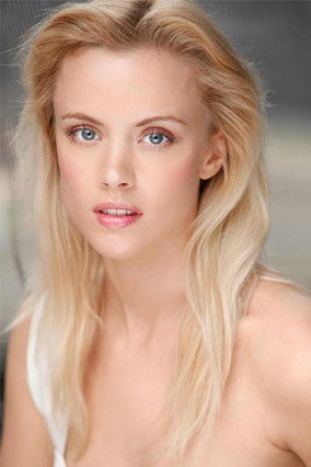 Amanda Renberg as Linnea