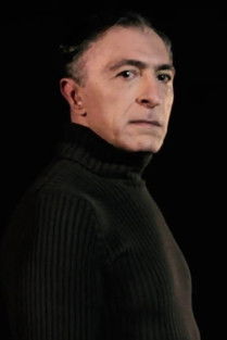 Cássio Pandolph as Vittorio