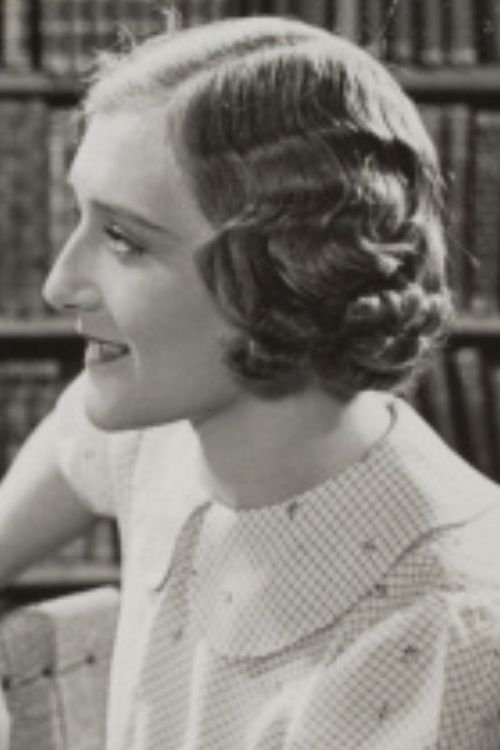 Jeanne Verstraete as Mevrouw Walter