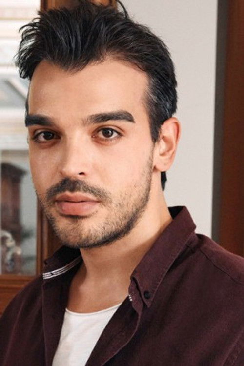 Kağan Arpacı as Mert Kara