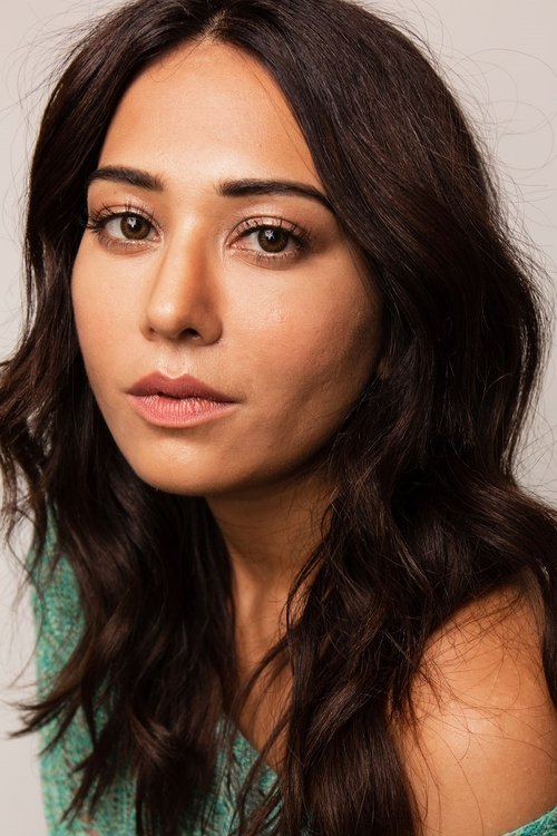 Freya Adams as Azalea