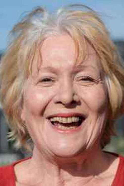 Dianna Vangsaa as Miss Sengeløse