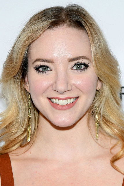 Samantha Sturm as Ensemble