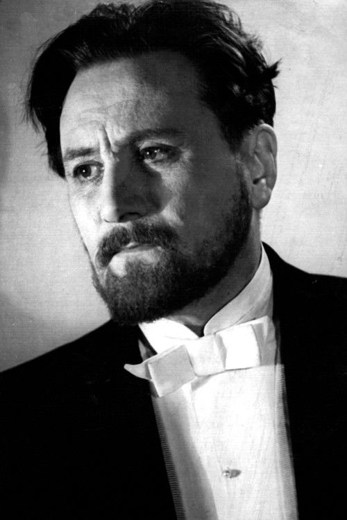 Georgiy Yanikovskiy as Седой (Никольский)