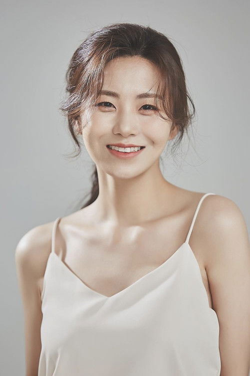 Hwang Jung-yoon as Hye-jeong