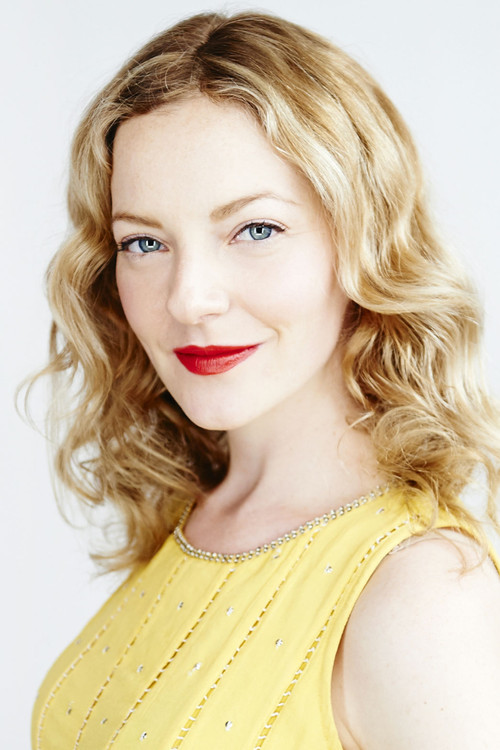 Melinda Dahl as Teenage Ice Cream Clerk