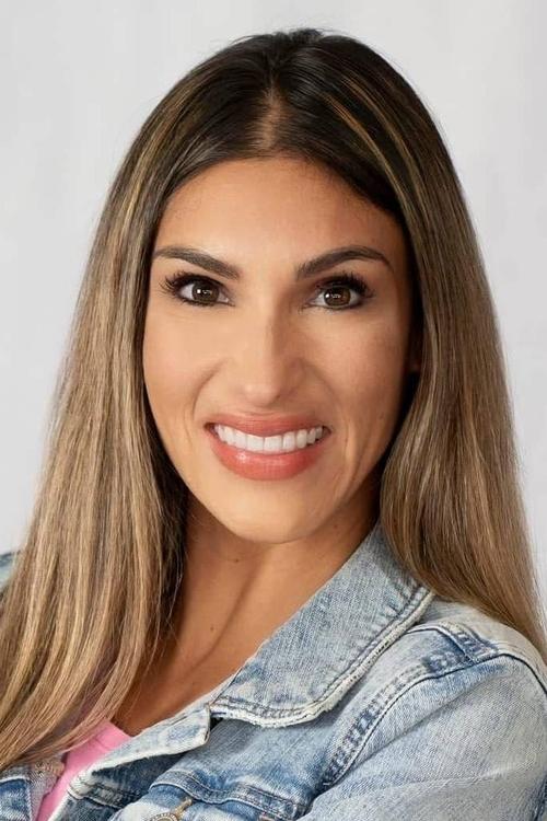 Alexis Baca as Arcade / Bar Girl