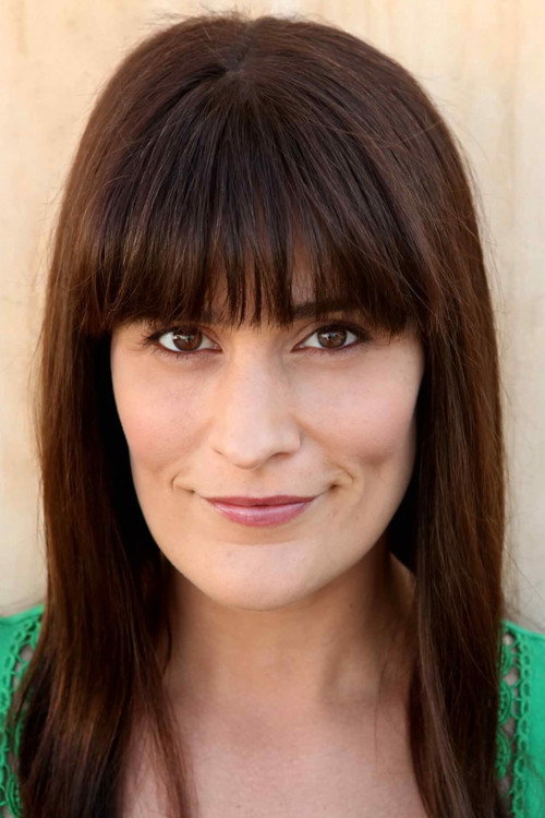 Dorien Davies as Fizz (voice)