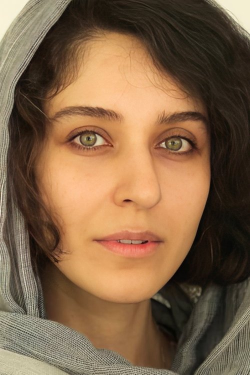 Minoo Sharifi as Maryam