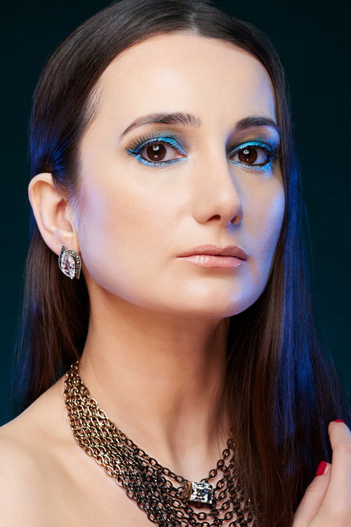 Stella Stark as Zoran's girl