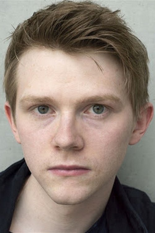 Thomas Doret as Cyril