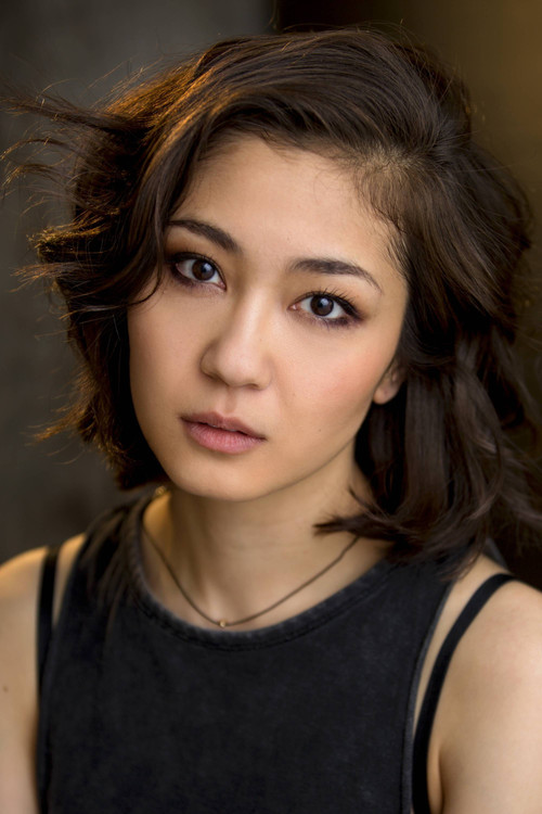 Dralla Aierken as Kelsey