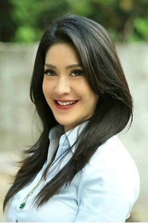 Elma Agustin as Lia