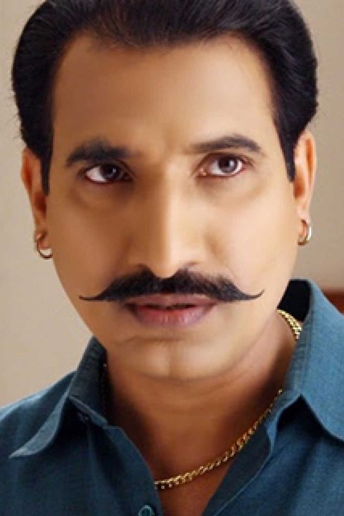 Govind Pandey as Manohar Chauhan