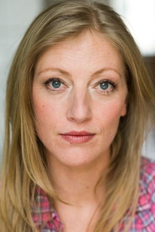 Anne Bassiner as Amy