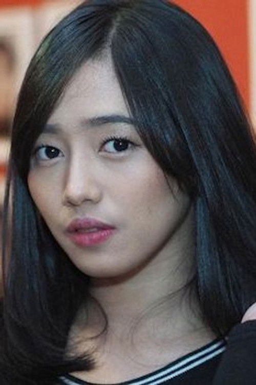 Dena Siti Rohyati as Dena