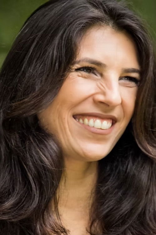 Suzana Muniz as Mistival