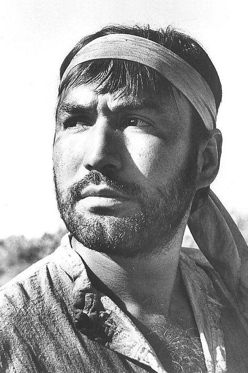 Julio Aldama as Lorenzo Salazar, el alazán