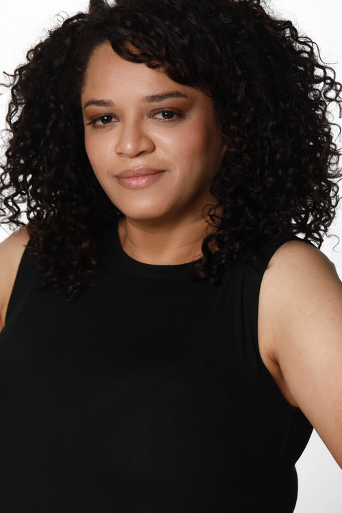 Rosana Maris as Vânia