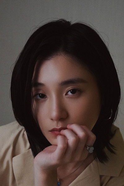 Hsiao-Fei Yeh as Xin