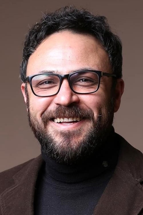 Alireza Kamali as 