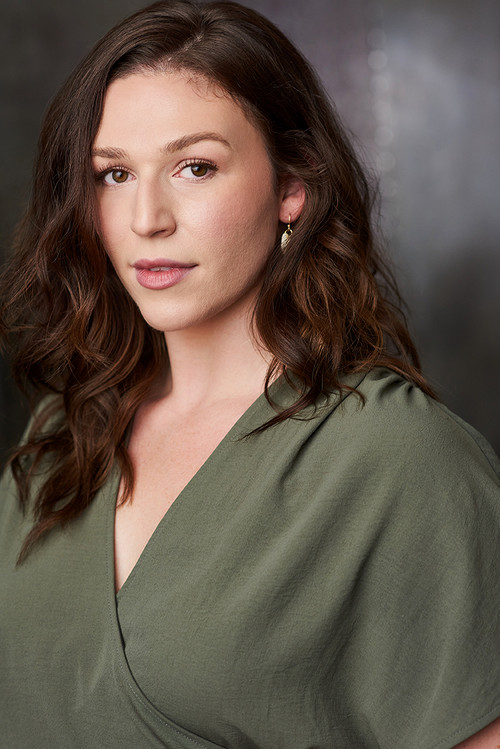 Dominique Stango as Jess