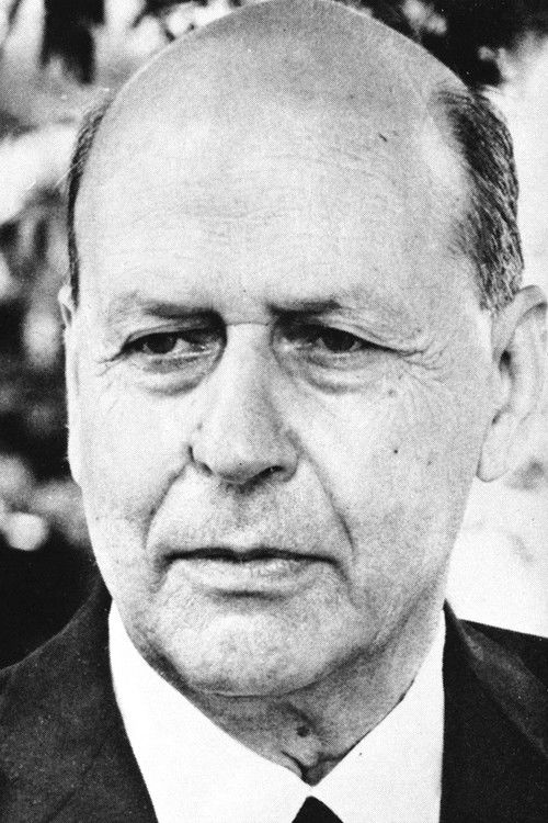 Riccardo Mangano as Court's president