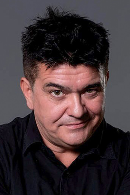 Aleksandar Seksan as Vuk