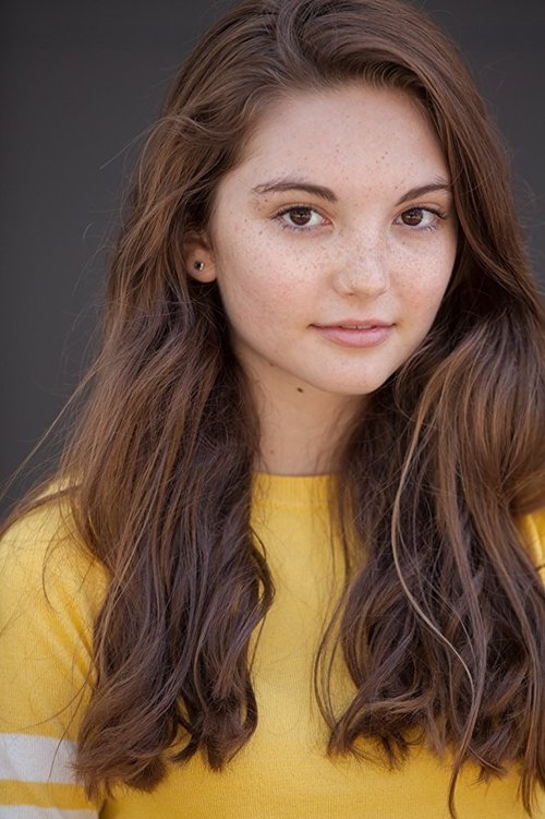 Sophia Woodward as Teen Taylor