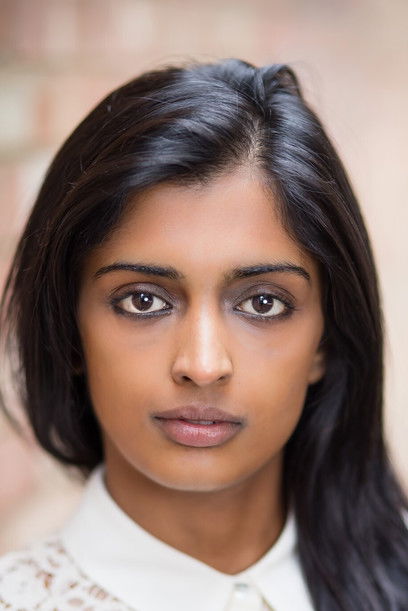 Komal Amin as Student Blogger