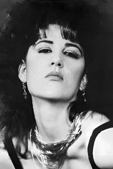 Emma Quer as Dali's Sister