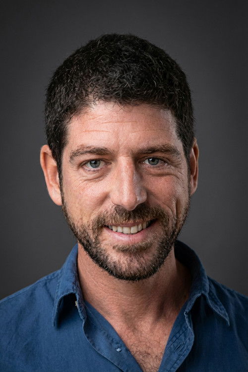 Cemal Hünal as Ali Murat