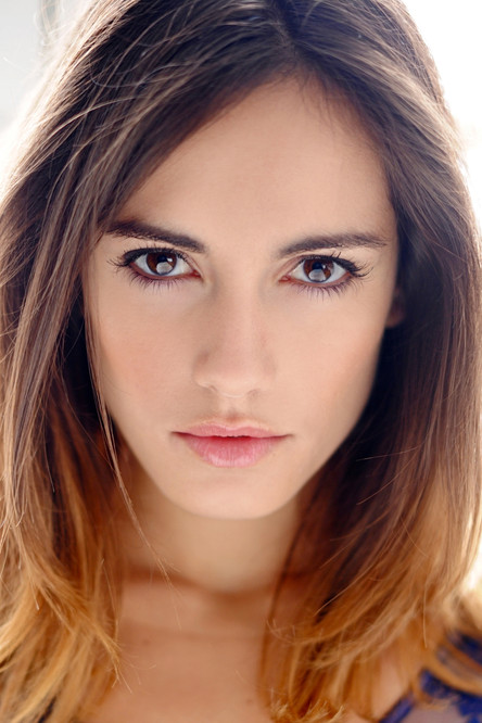 Leslie Coutterand as Leslie