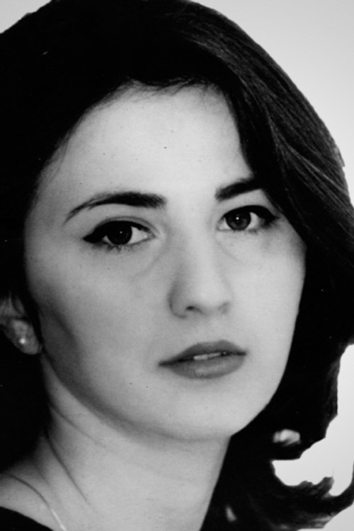 Ayan Mirgasimova as Rana