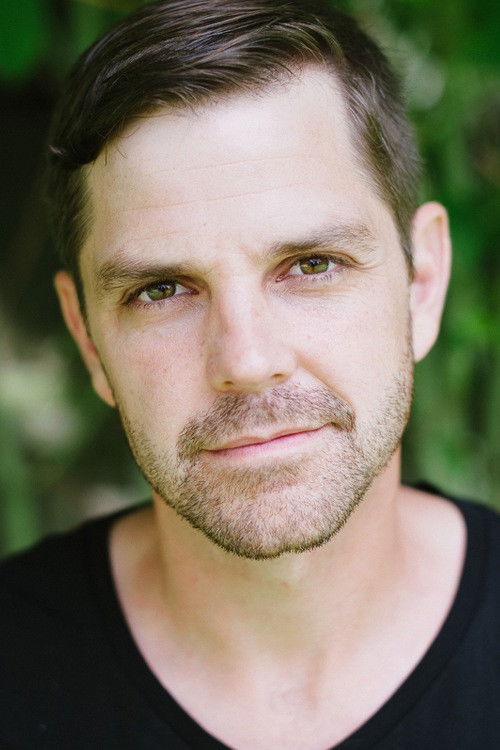 Cliff Prang as Brett Palmer