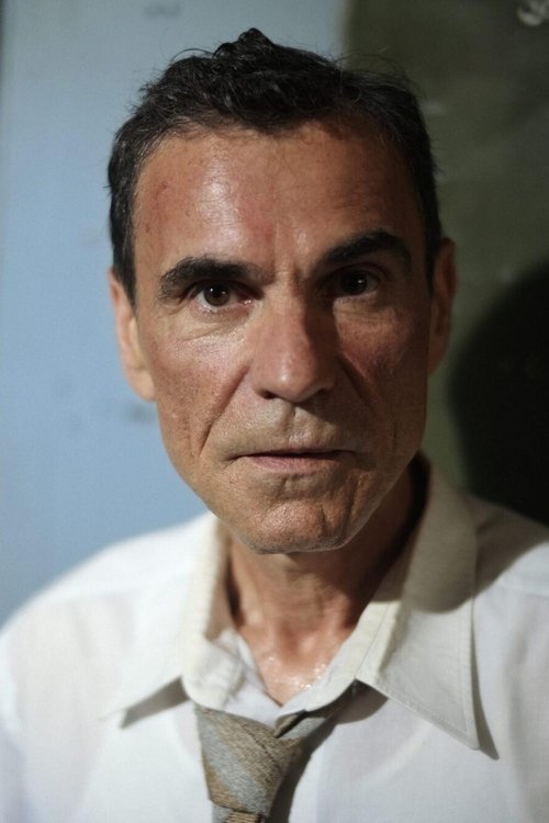 Vladislav Karamfilov as Car dealer