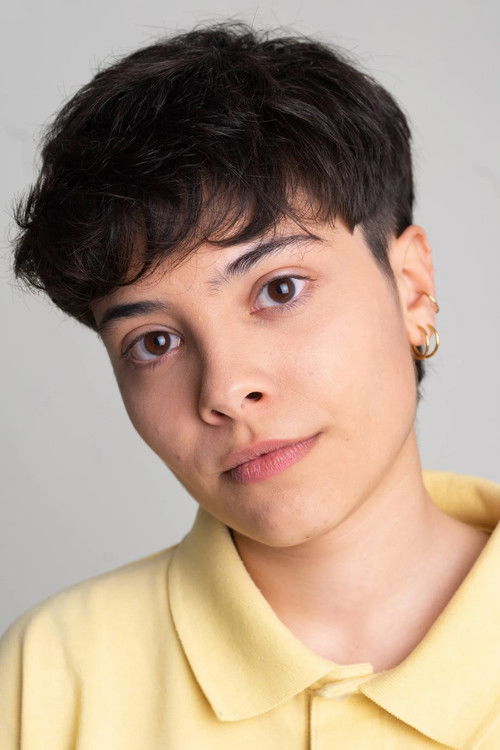 Lara Oliete as Becaria