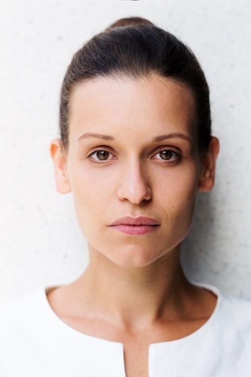 Kristin Suckow as Charlotte