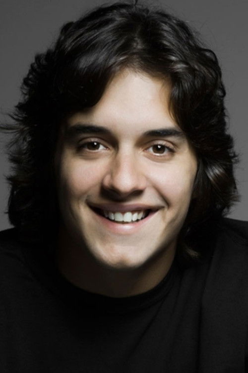 Guilherme Boury as Hataque