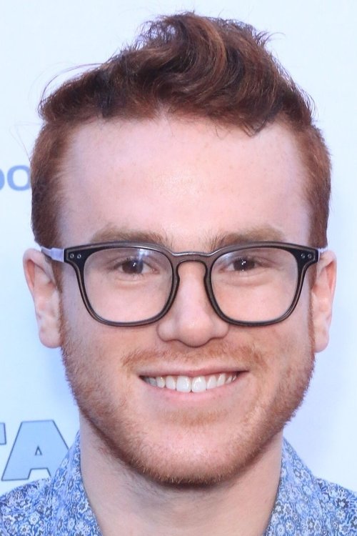 Justin Tinucci as Steven