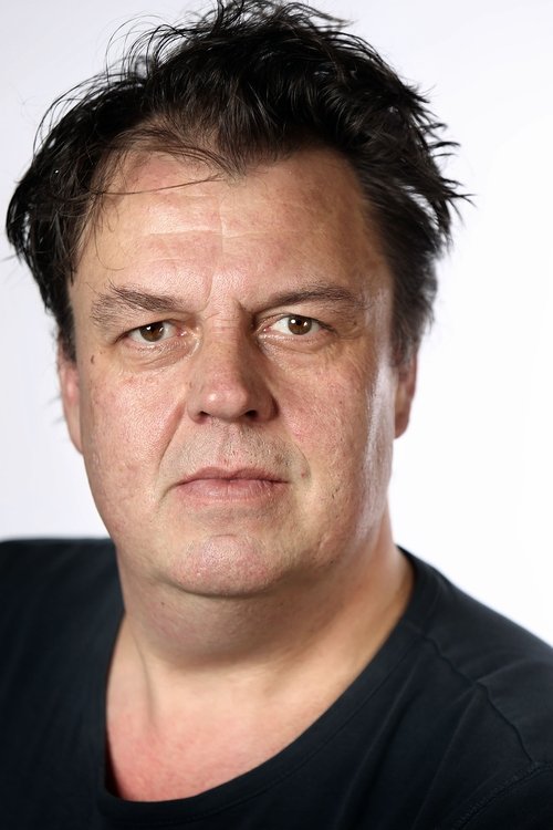 Rogier Schippers as Dave