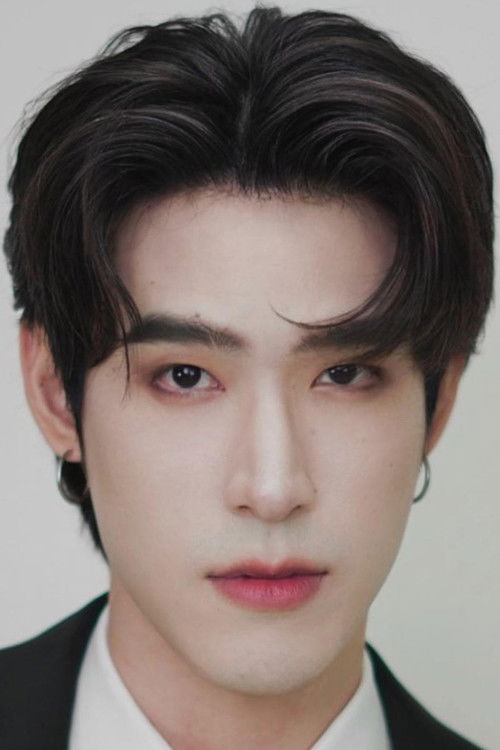 Asavarid Pinitkanjanapun as Kirk