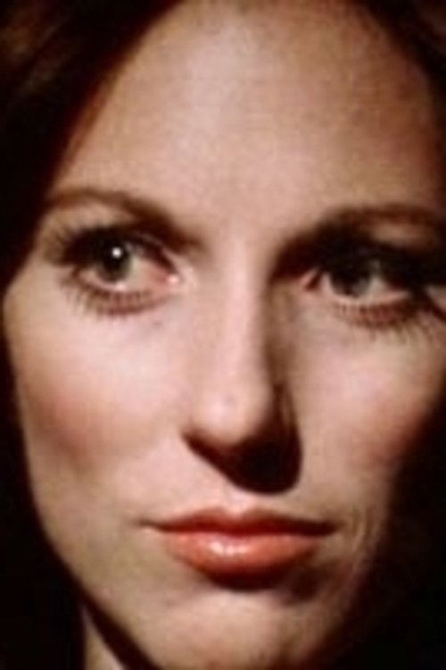 Maria Arnold as Roxana