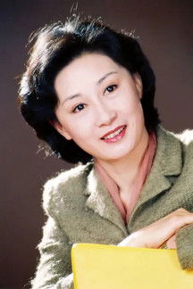 Jiao Li as Xie Yu Hang's mother