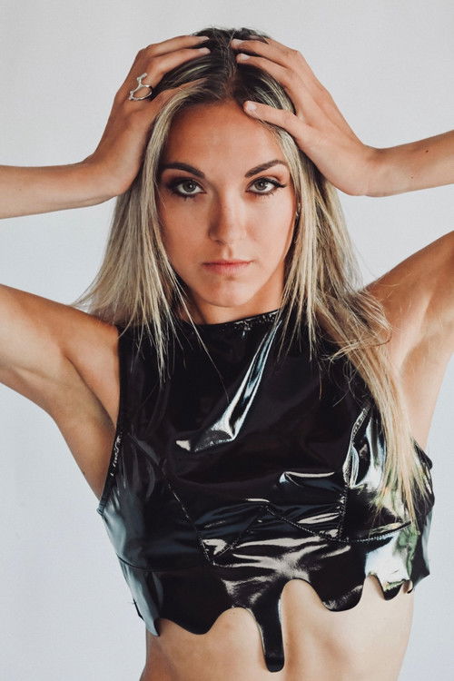 Shana Knuts as Thought