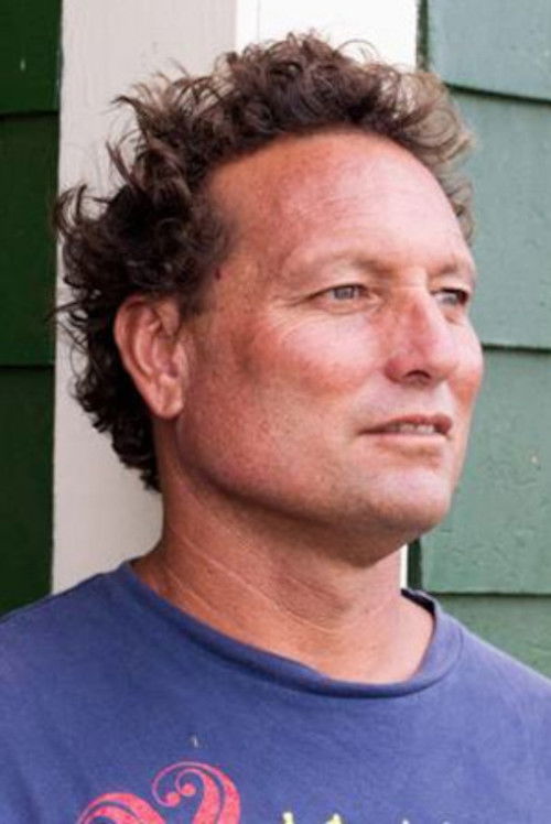 David H. Kalama Jr. as Dave Kalama