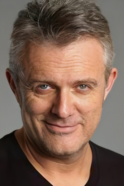 Alpay Özdoğancı as Selim Bey