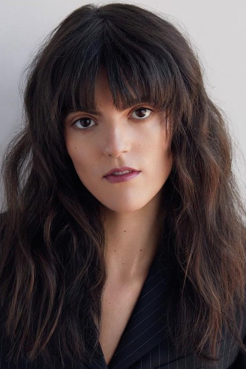 Elliot Frances Flynn as Grace Nichols